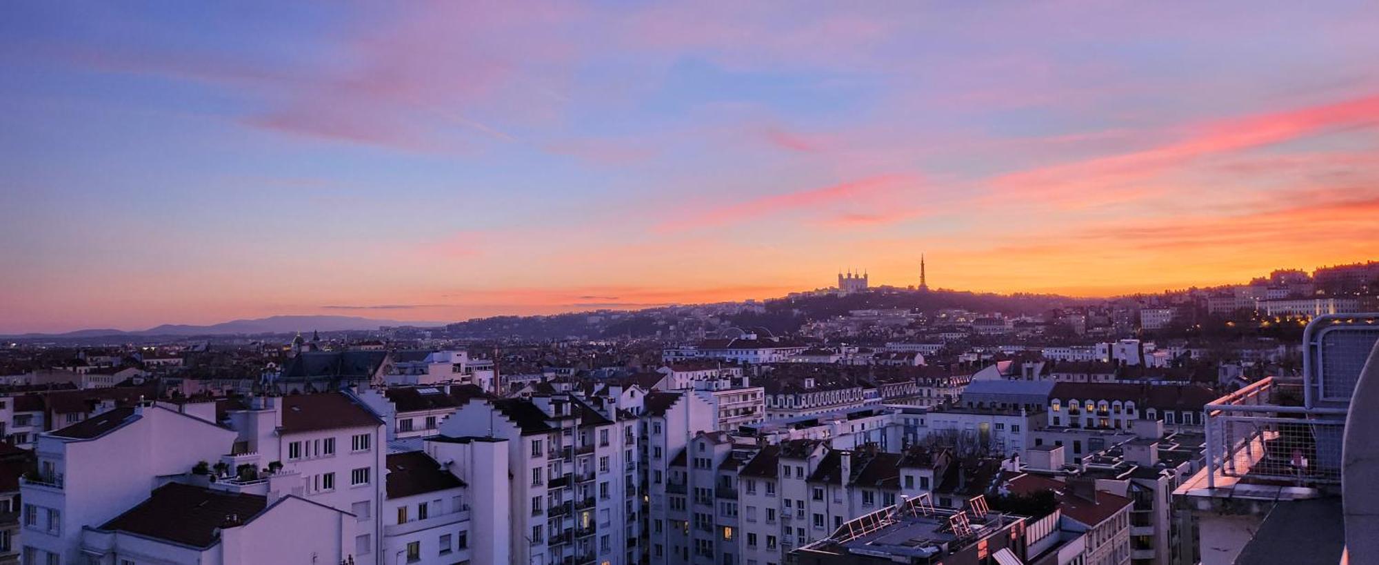 Plein Sud Terrasse Climatisation Garage Netflix Lägenhet Lyon Exteriör bild